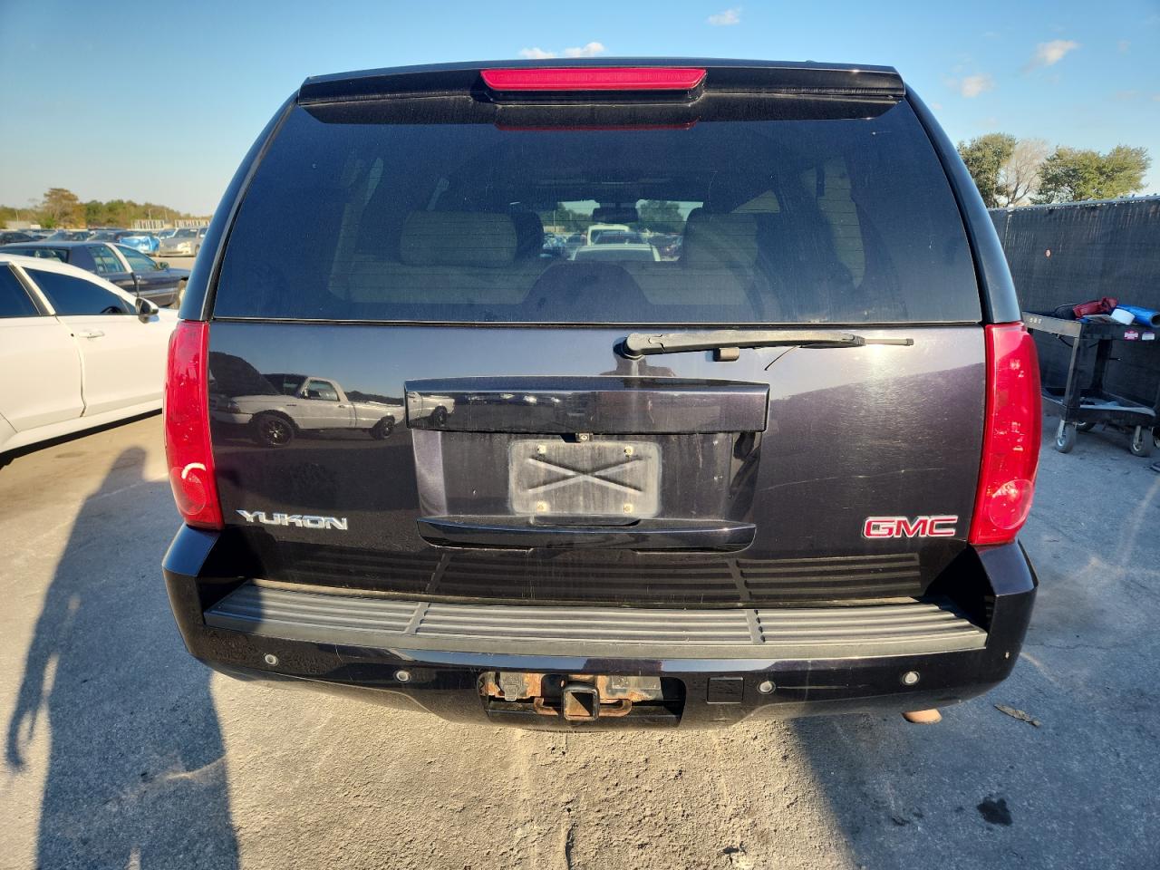 2014 GMC Yukon Slt VIN: 1GKS2CE02ER236945 Lot: 92738125