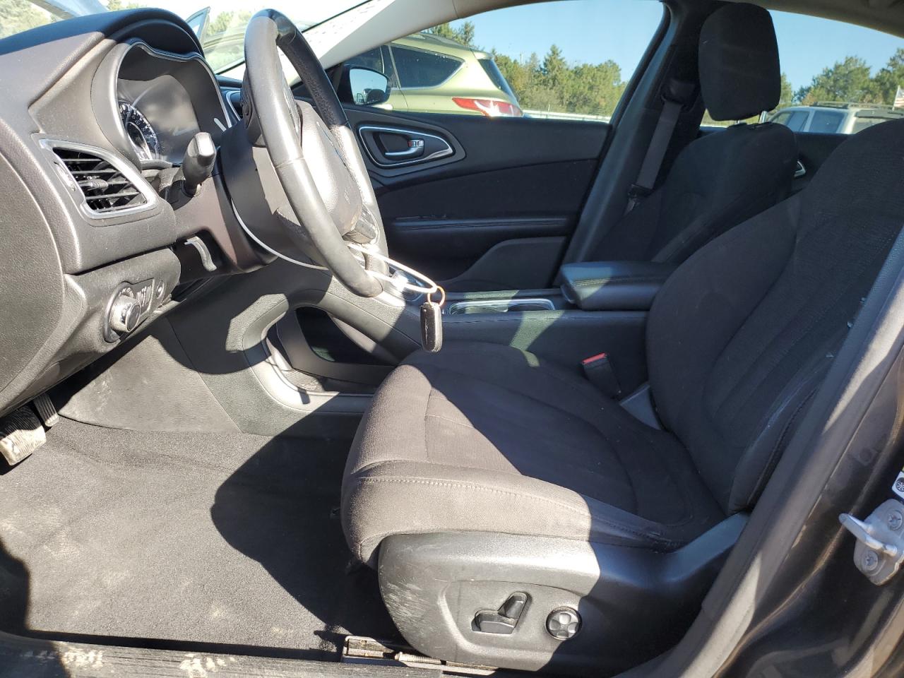 2015 Chrysler 200 Limited VIN: 1C3CCCAB3FN527276 Lot: 91647435