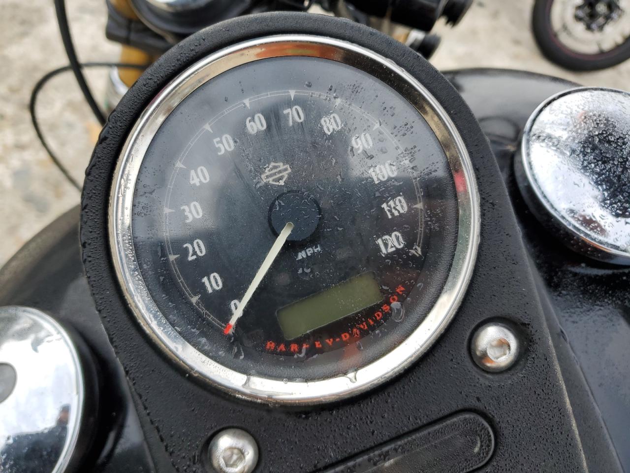 2017 Harley-Davidson Fxdb Dyna Street Bob VIN: 1HD1GXM1XHC310516 Lot: 90801755