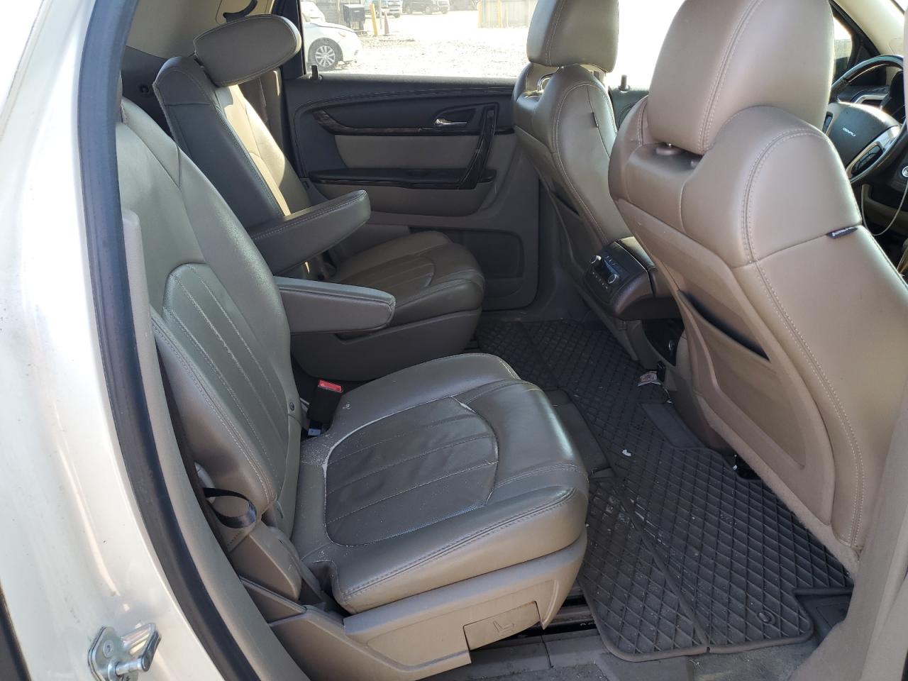 2015 GMC Acadia Denali VIN: 1GKKVTKD2FJ317474 Lot: 93111935