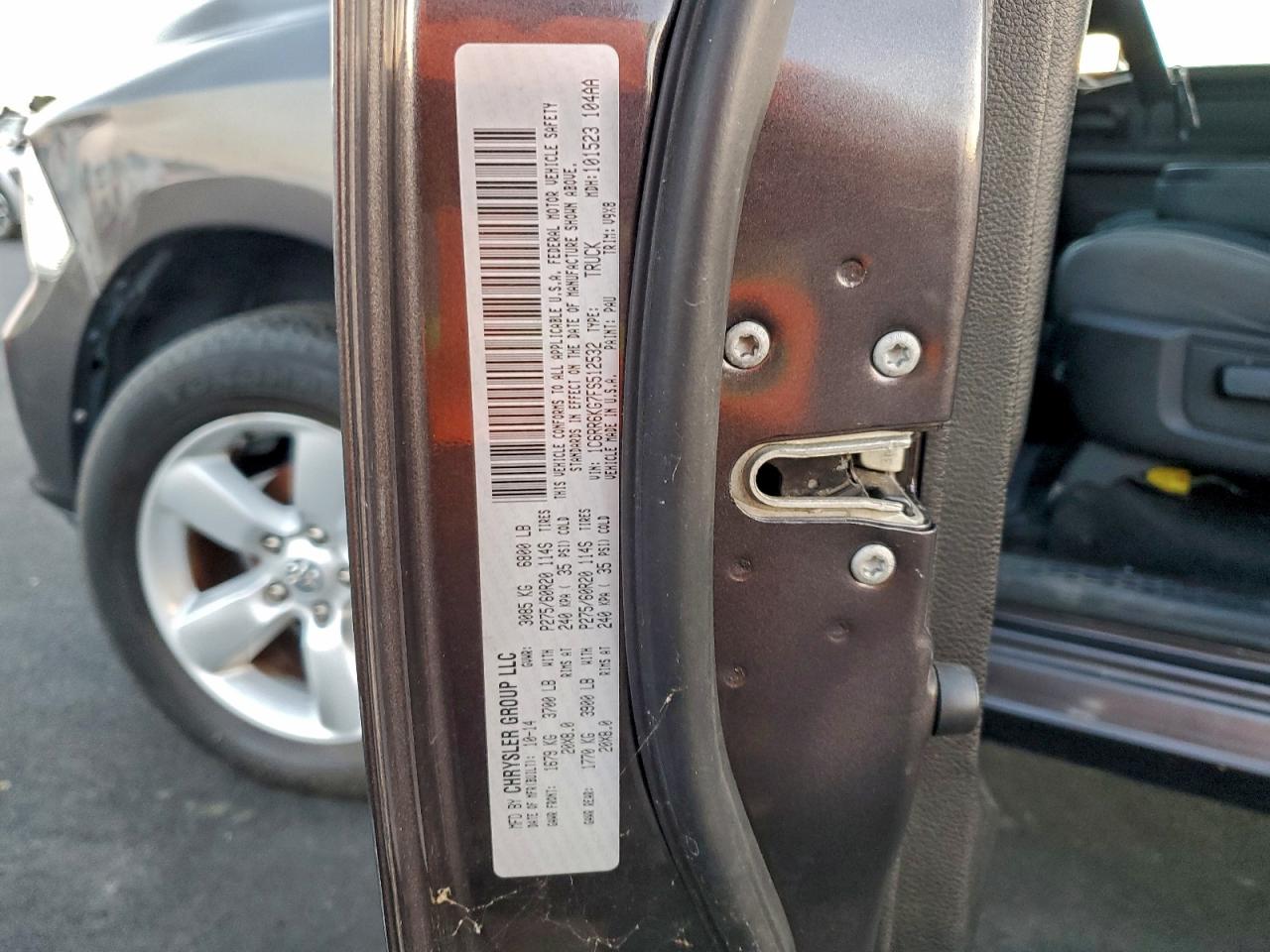 2015 Ram 1500 St VIN: 1C6RR6KG7FS512532 Lot: 94552575