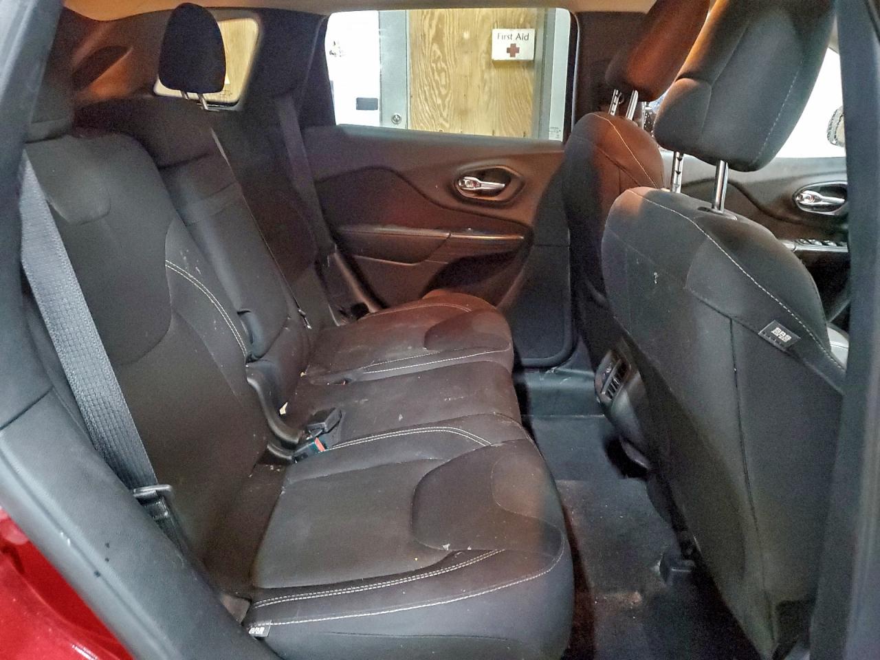 2017 Jeep Cherokee Latitude VIN: 1C4PJMCS3HW530309 Lot: 93110665