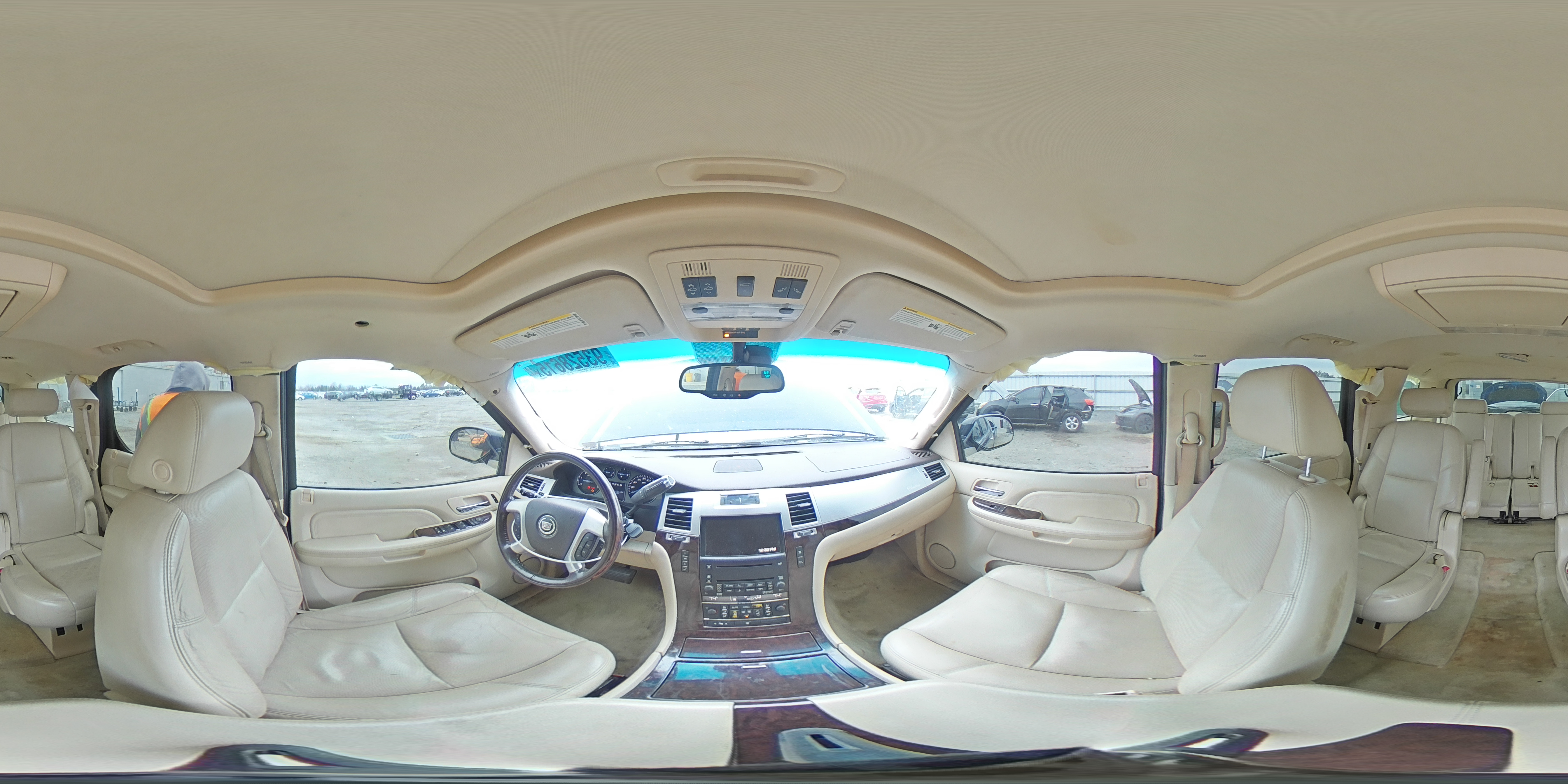 2007 Cadillac Escalade Luxury VIN: 1GYFK63827R315472 Lot: 93528615