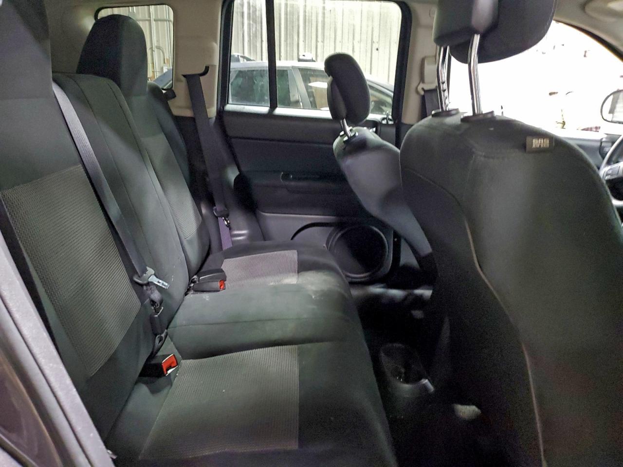 2015 Jeep Compass Sport VIN: 1C4NJCBB8FD118530 Lot: 94256425