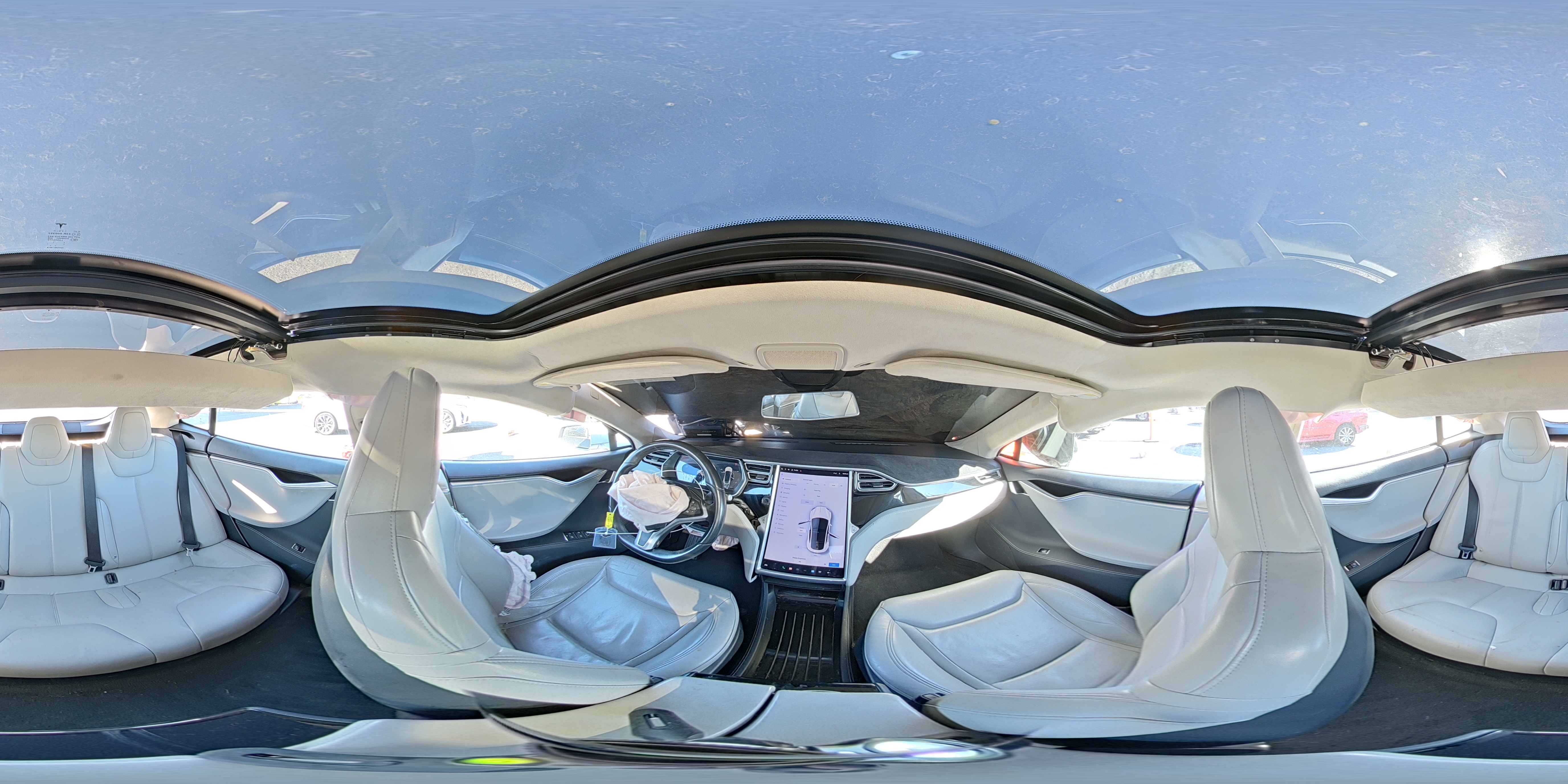 2015 Tesla Model S VIN: 5YJSA1E29FF107922 Lot: 93981975