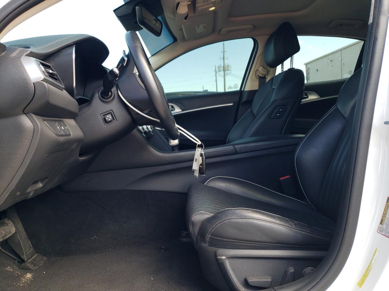 2022 Genesis G70 Base VIN: KMTG34TA5NU086697 Lot: 92000055