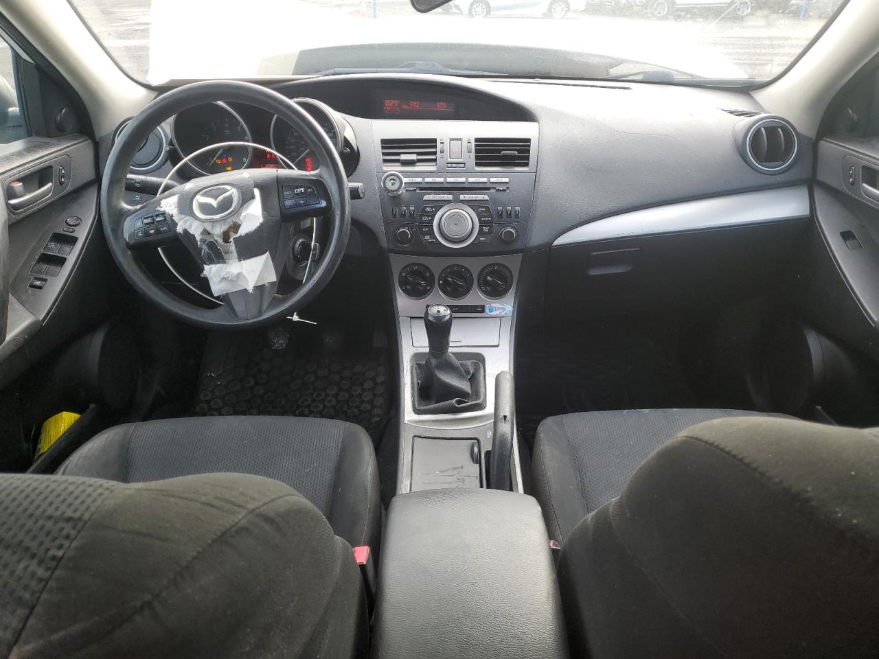 2011 Mazda 3 S VIN: JM1BL1L59B1460669 Lot: 90596345