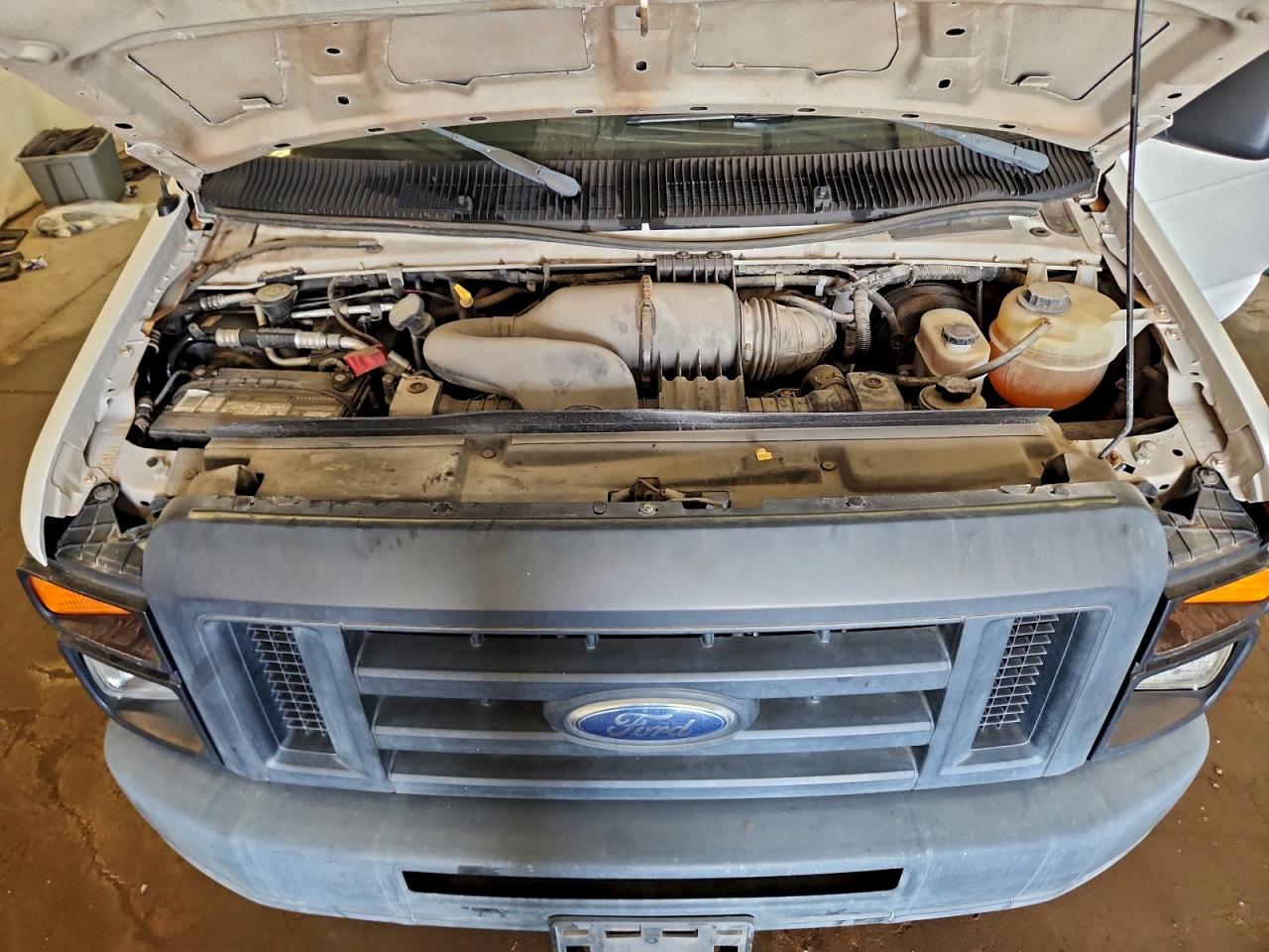 2013 Ford Econoline E350 Super Duty Wagon VIN: 1FBNE3BL5DDB05426 Lot: 92719595