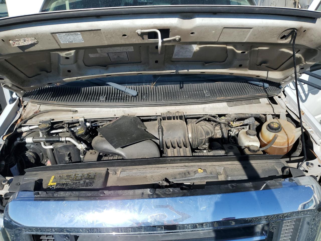 2013 Ford Econoline E350 Super Duty Cutaway Van VIN: 1FDEE3FS2DDA02750 Lot: 90652925