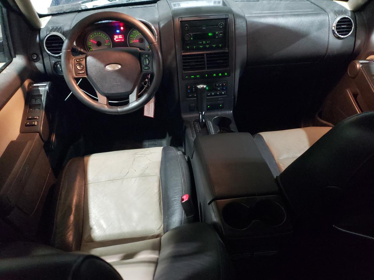 2007 Ford Explorer Sport Trac Limited VIN: 1FMEU53847UA16581 Lot: 93349165