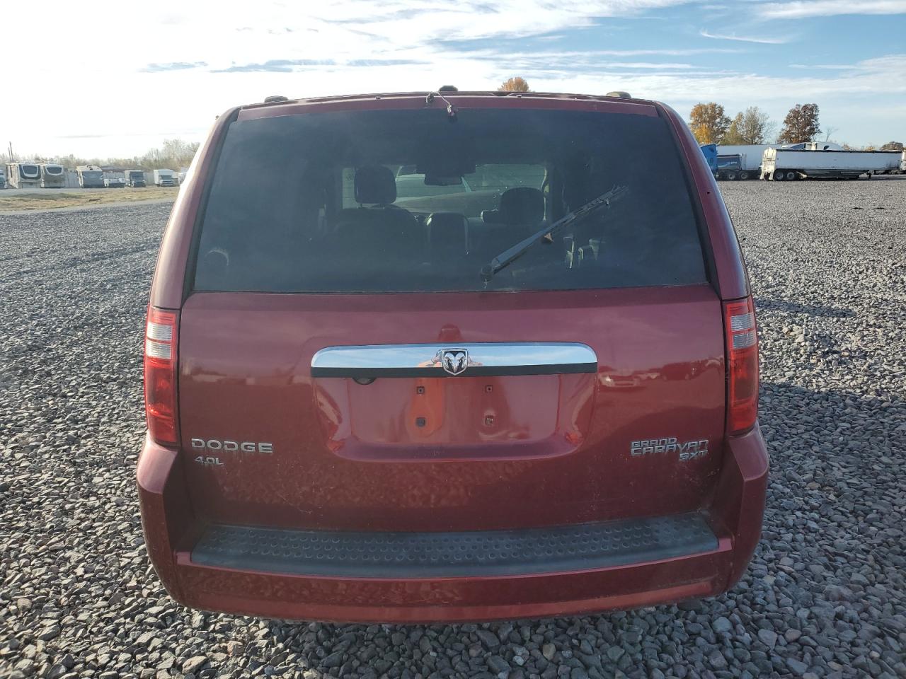 2010 Dodge Grand Caravan Crew VIN: 2D4RN6DX2AR364871 Lot: 90914005