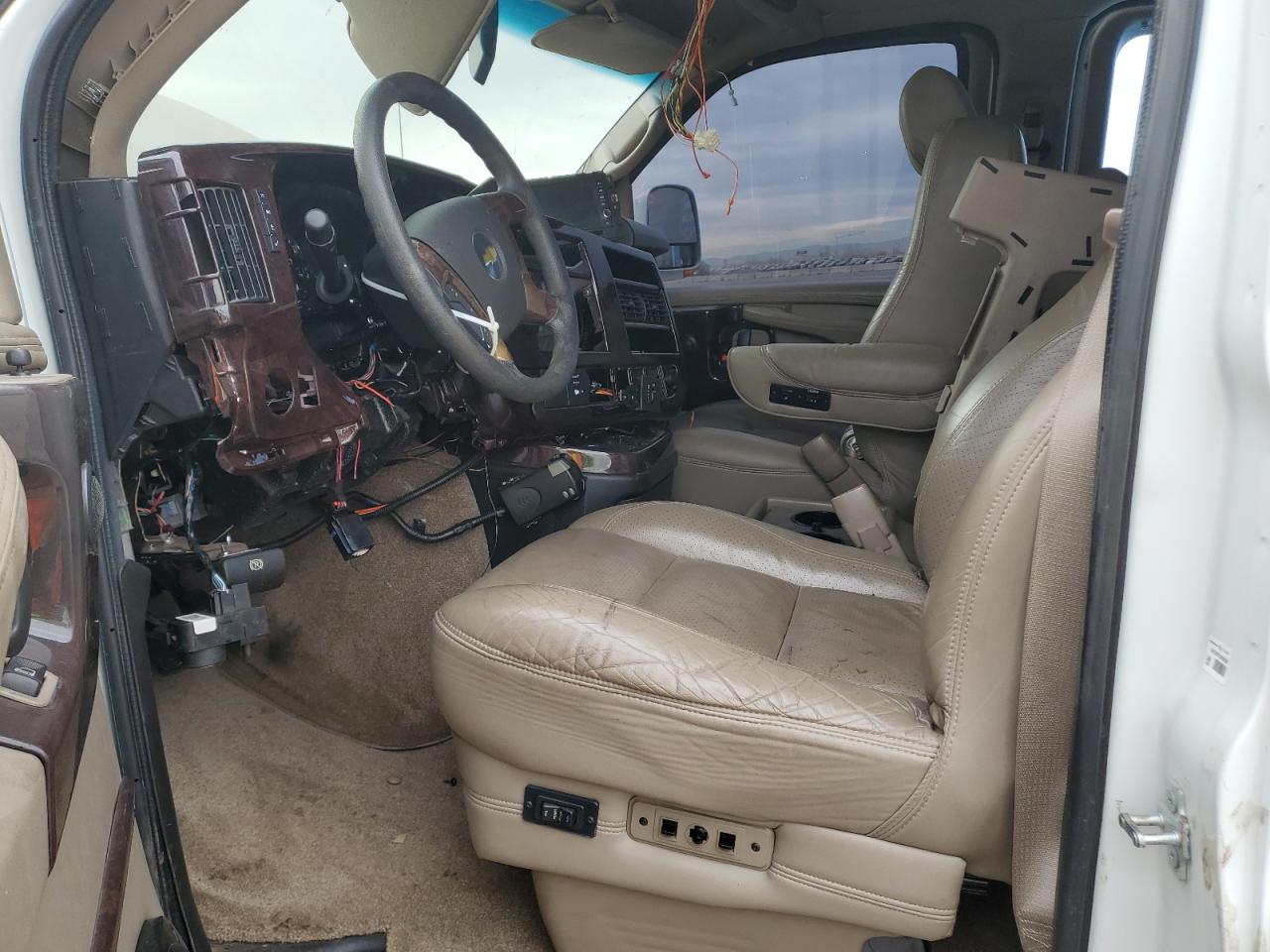 2011 Chevrolet Express G2500 Paratransit VIN: 1GBWGJCG9B1124211 Lot: 91316085