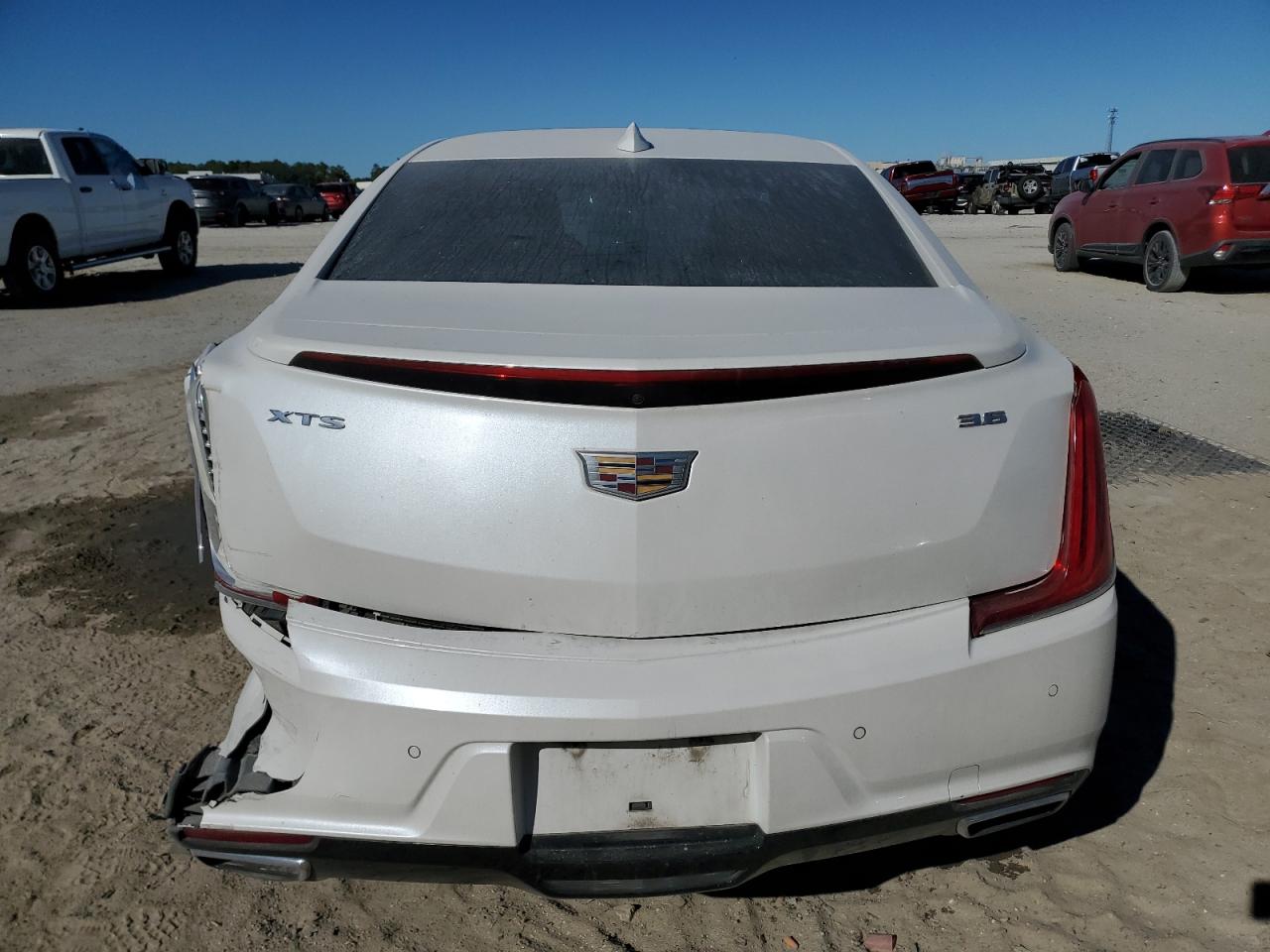 2018 Cadillac Xts Luxury VIN: 2G61M5S31J9122034 Lot: 91811845