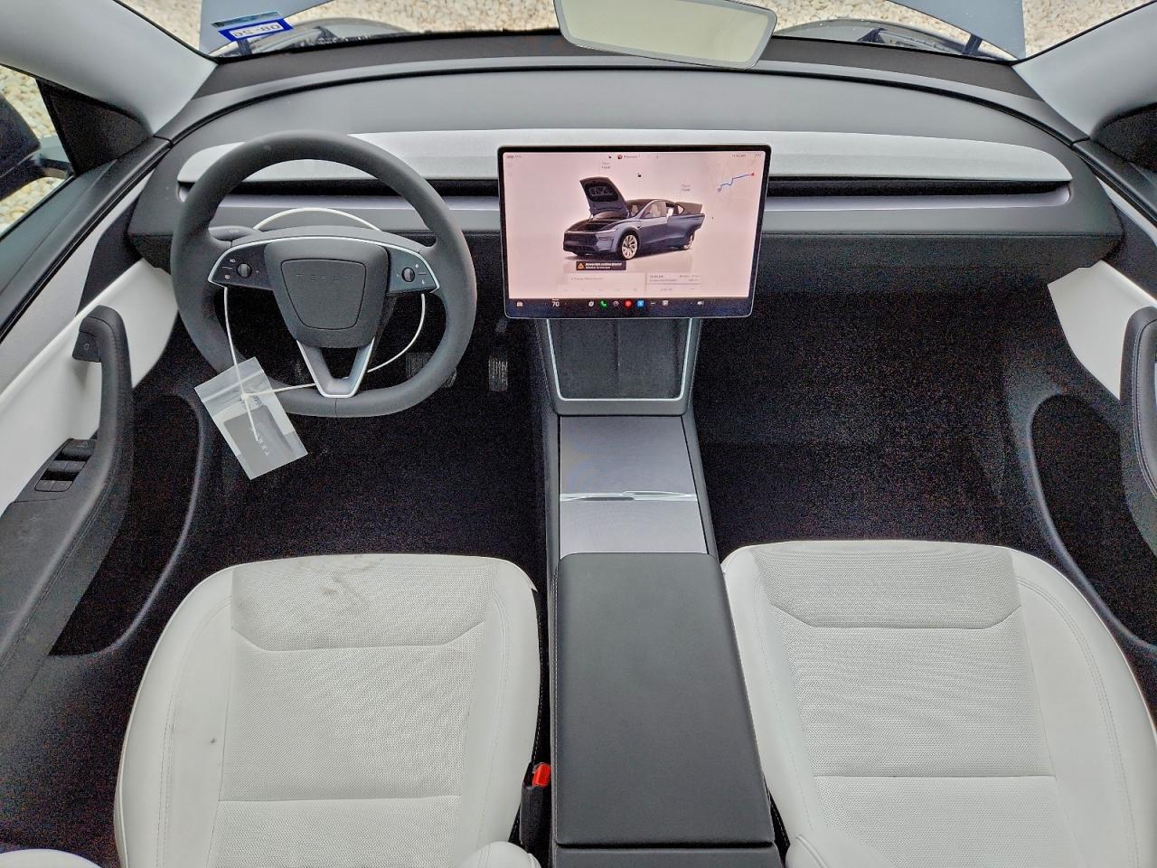 2026 Tesla Model Y VIN: 7SAYGDEE1TA465788 Lot: 93012735