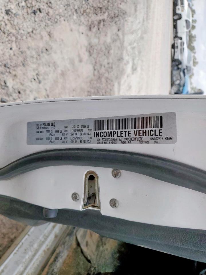 2017 Ram 3500 Utility / Service Truck VIN: 3C7WRTCL5HG701957 Lot: 92812355