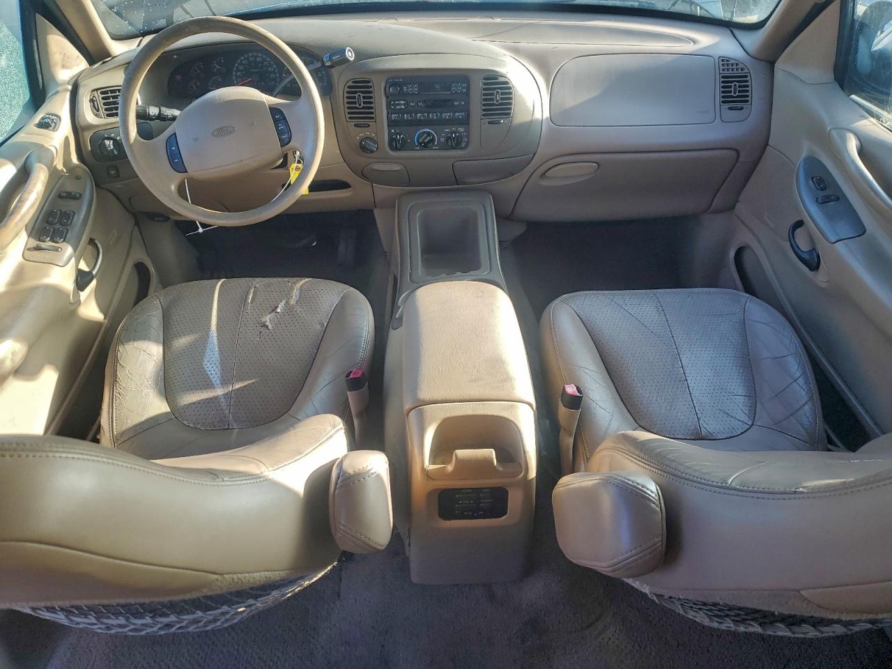 1998 Ford Expedition VIN: 1FMRU18W7WLB21900 Lot: 94532795