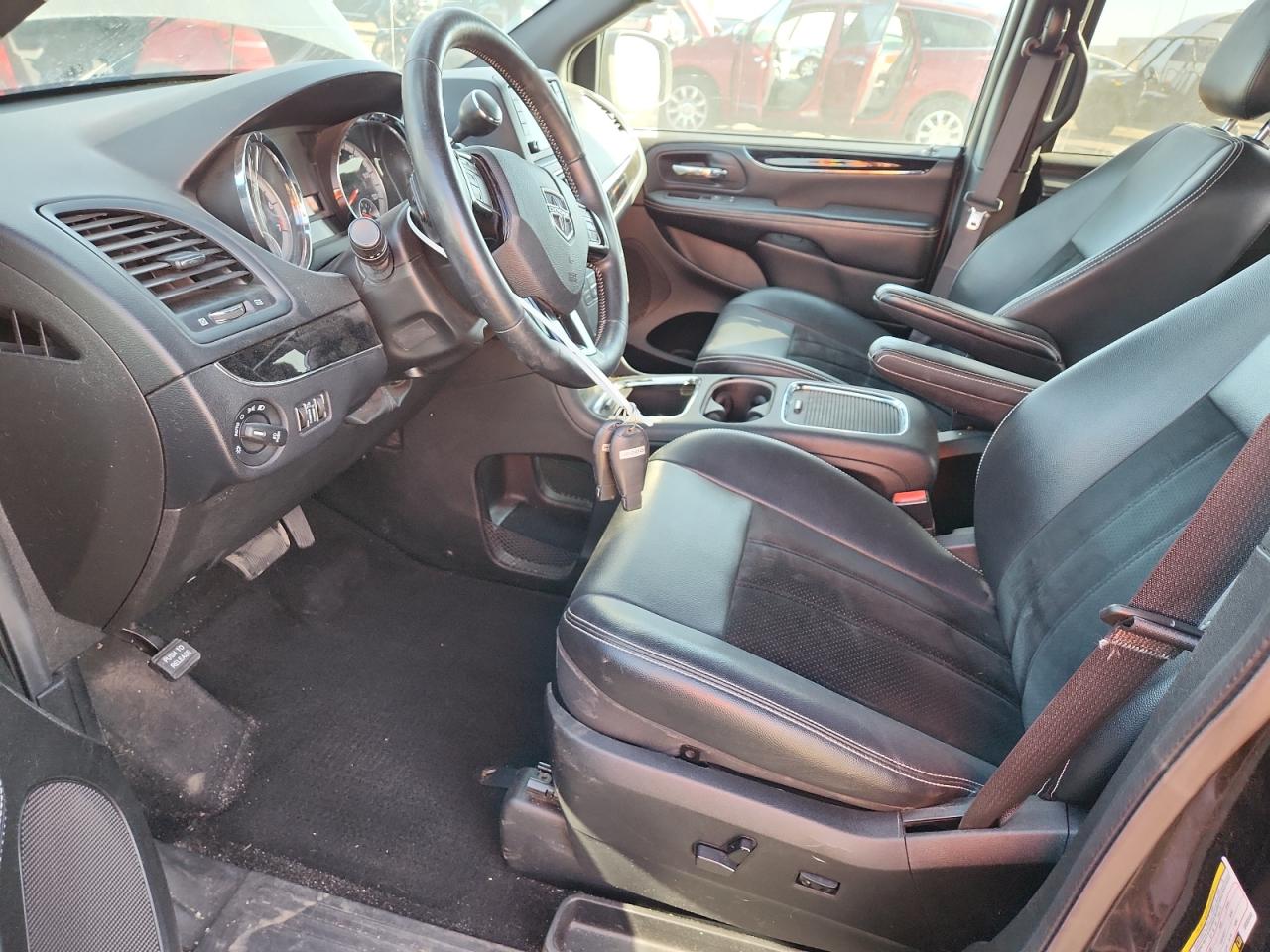 2016 Dodge Grand Caravan Sxt VIN: 2C4RDGCGXGR383040 Lot: 92323775