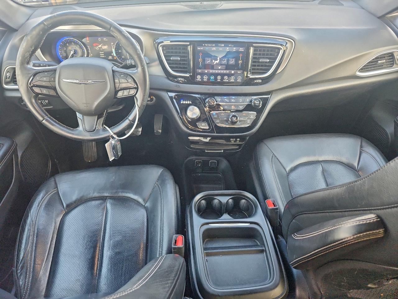 2018 Chrysler Pacifica Touring L VIN: 2C4RC1BG9JR354279 Lot: 92369195