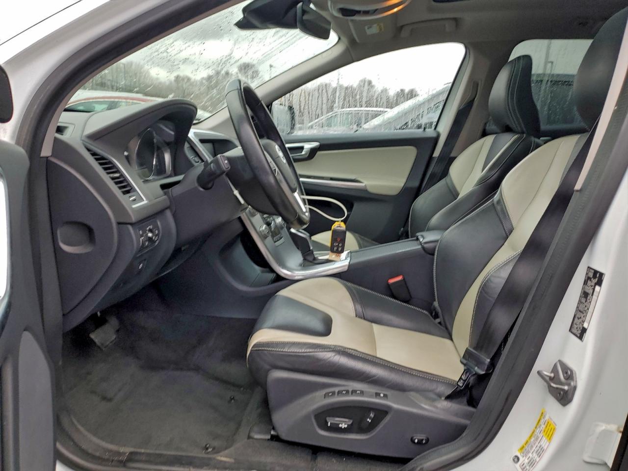 2017 Volvo Xc60 T5 Dynamic VIN: YV440MRR8H2063757 Lot: 92036585