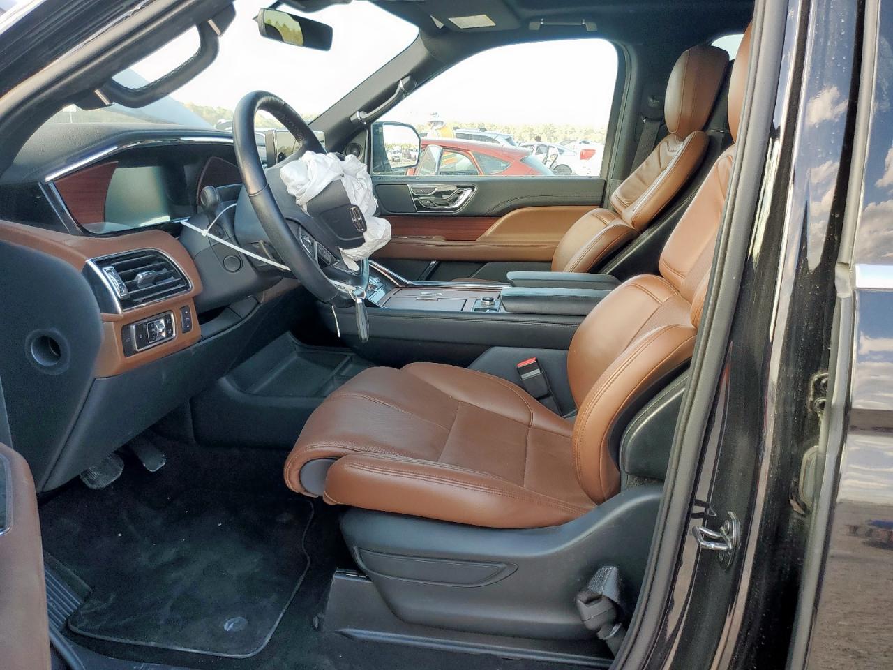 2023 Lincoln Navigator Reserve VIN: 5LMJJ2KG7PEL13740 Lot: 92482445