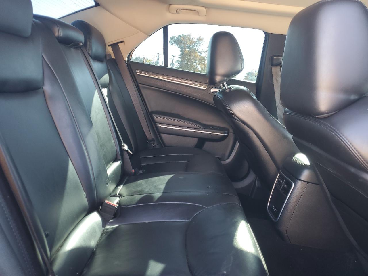 2022 Chrysler 300 Touring L VIN: 2C3CCADG0NH199107 Lot: 91772835