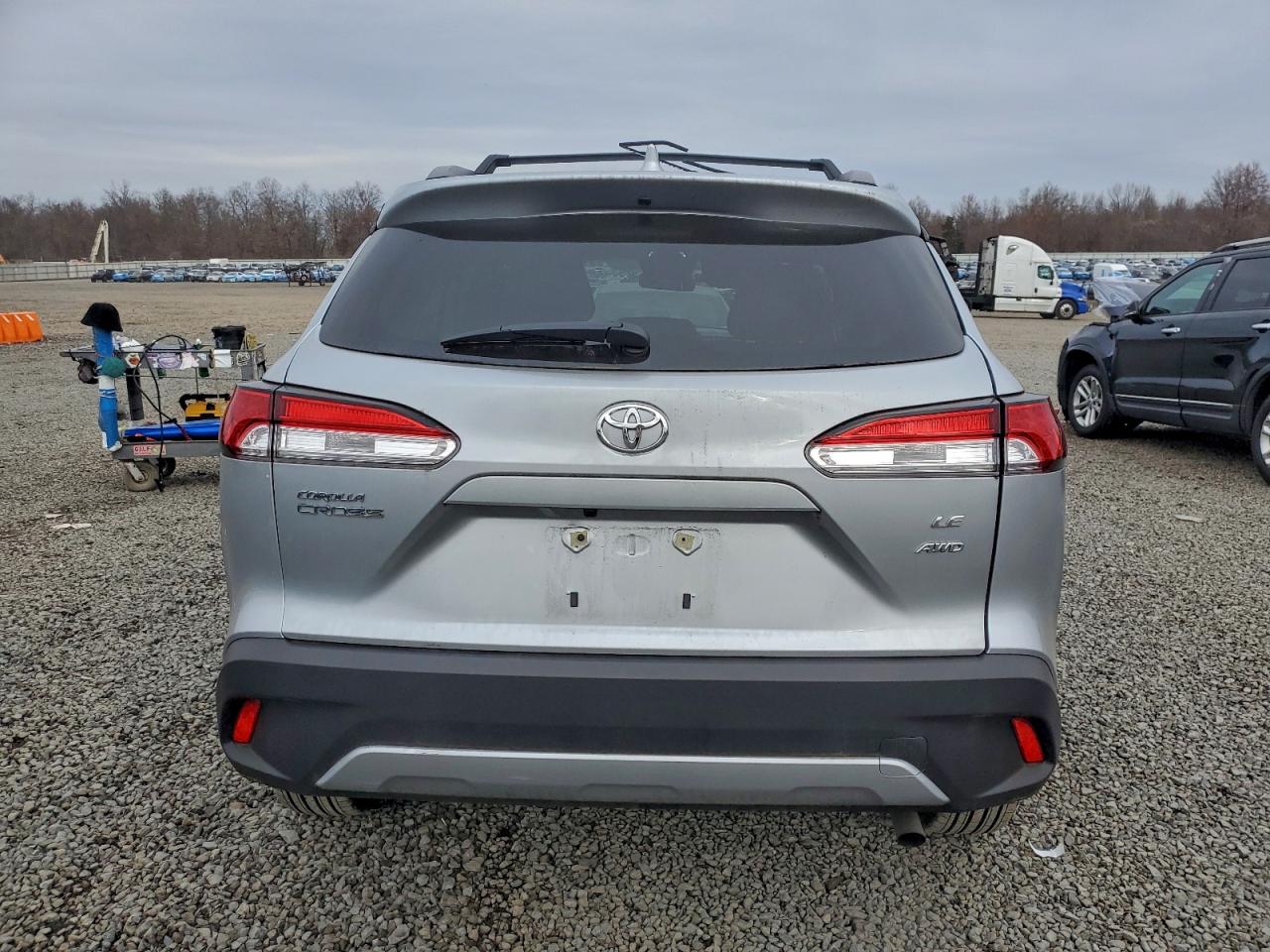 2024 Toyota Corolla Cross Le VIN: 7MUCAABG4RV107627 Lot: 94593175
