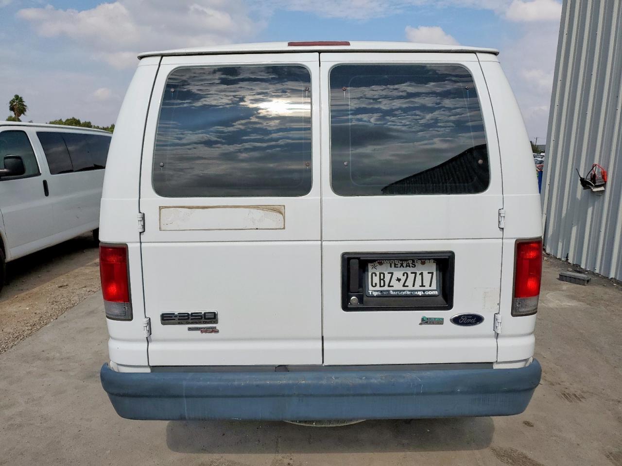 2013 Ford Econoline E350 Super Duty Wagon VIN: 1FBNE3BL3DDB05425 Lot: 92706305