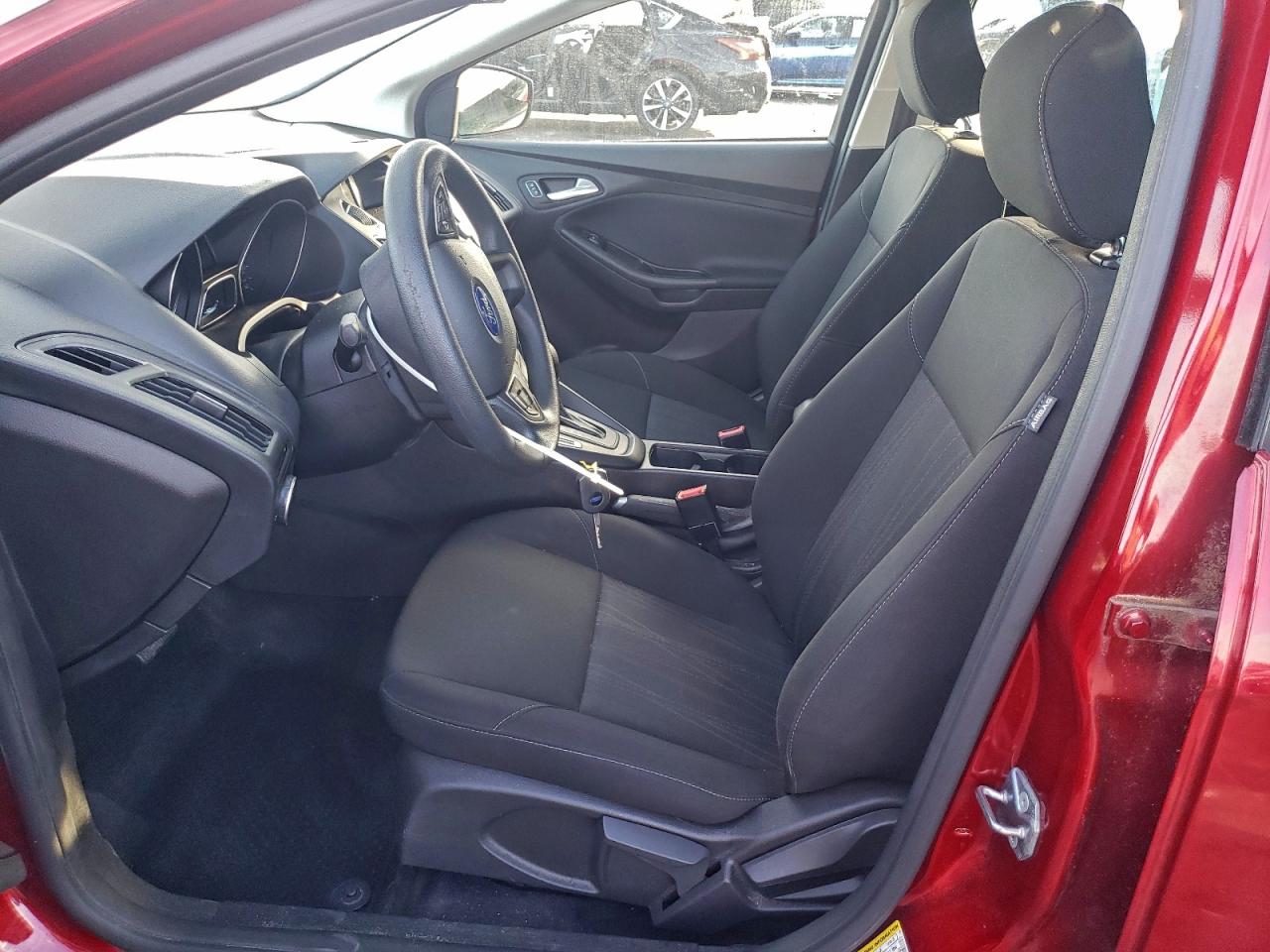 2017 Ford Focus Se VIN: 1FADP3K29HL327123 Lot: 93931745