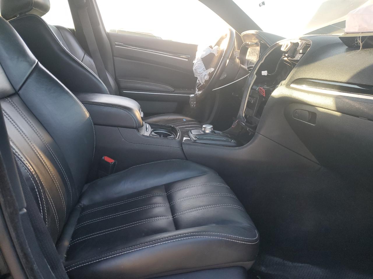 2019 Chrysler 300 S VIN: 2C3CCAGG8KH603648 Lot: 92069715