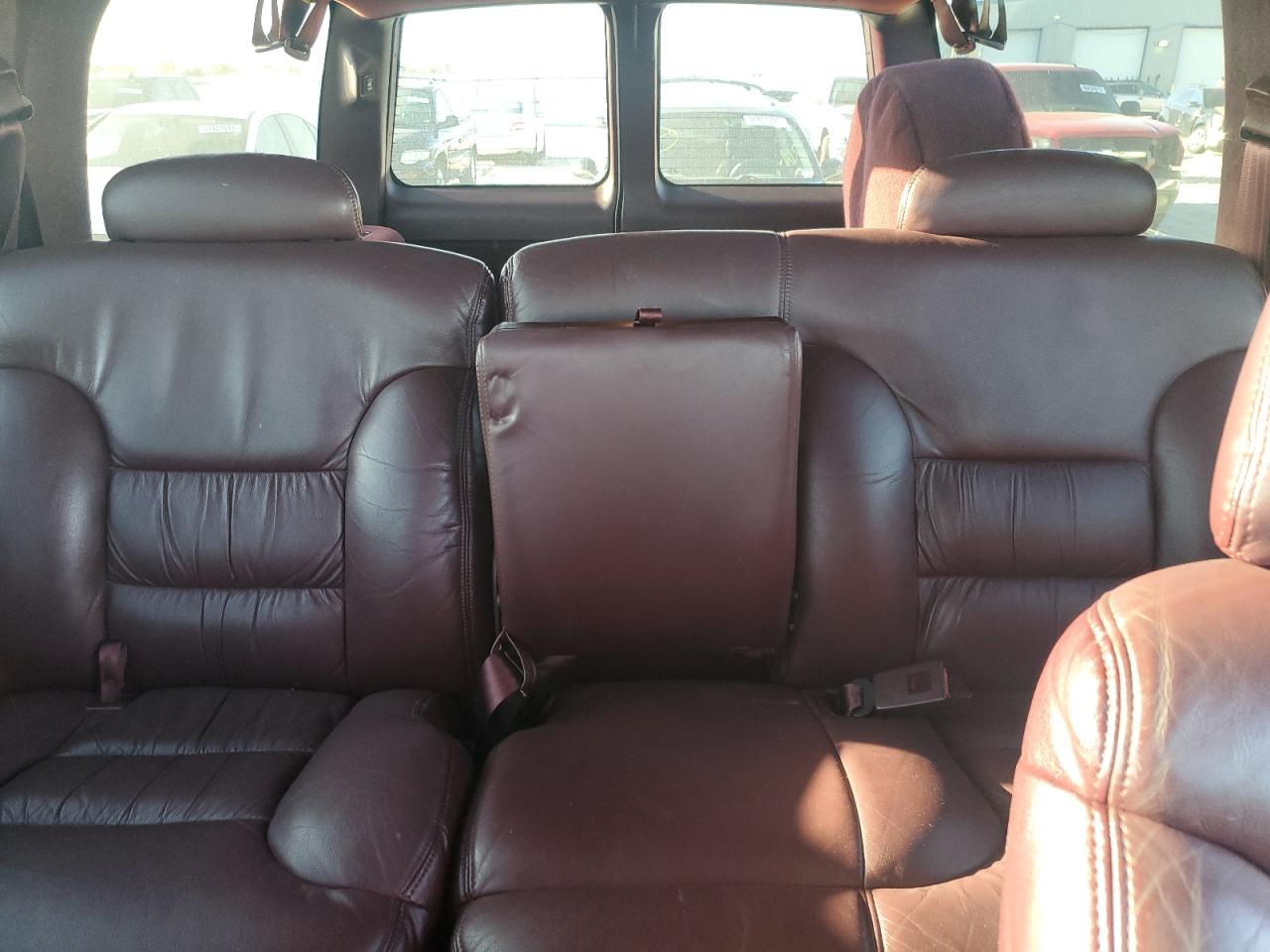 1999 Chevrolet Suburban K1500 VIN: 1GNFK16R5XJ386894 Lot: 91017225