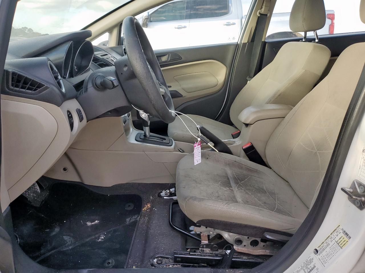 2018 Ford Fiesta Se VIN: 3FADP4EJ7JM107251 Lot: 92403585