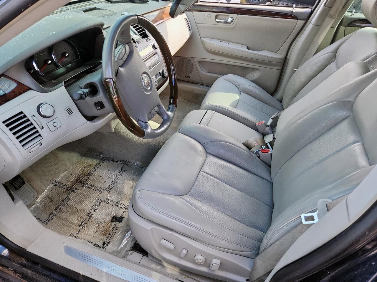 2008 Cadillac Dts VIN: 1G6KD57Y18U194793 Lot: 92797005