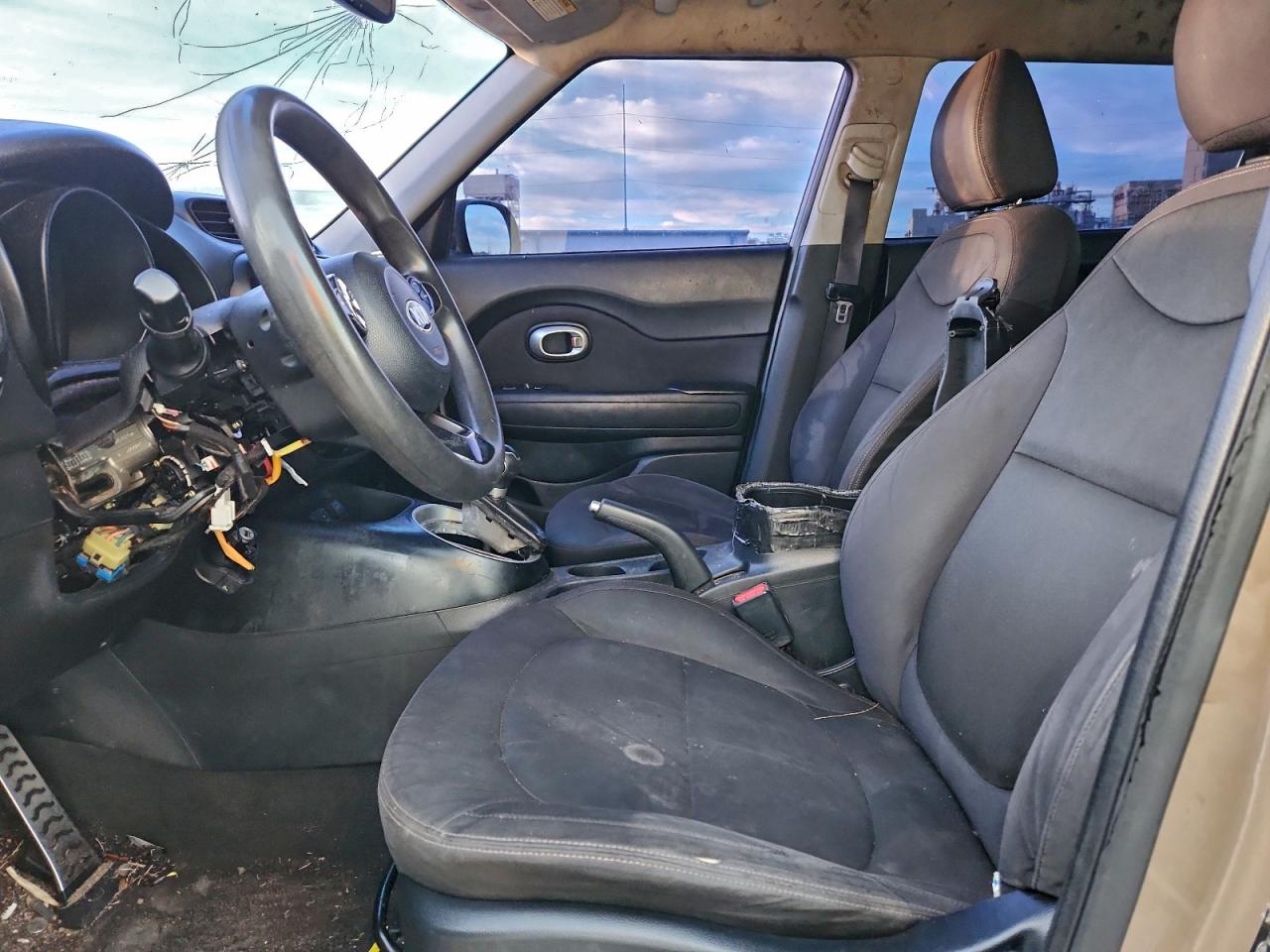 2015 Kia Soul VIN: KNDJN2A28F7142811 Lot: 94980145