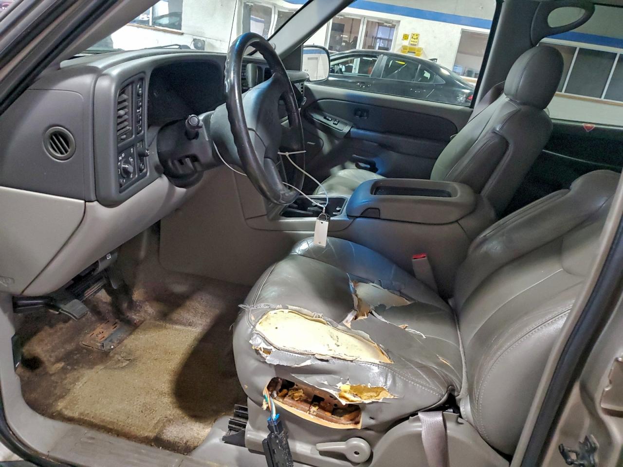 2003 Chevrolet Tahoe K1500 VIN: 1GNEK13Z63J238750 Lot: 93710915