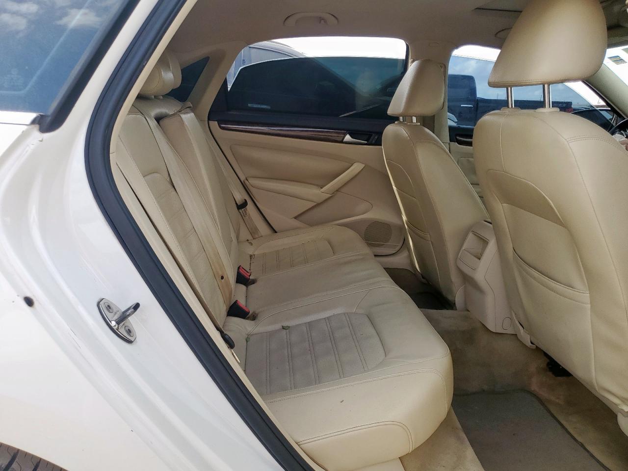 2012 Volkswagen Passat Sel VIN: 1VWCH7A34CC067241 Lot: 85438045