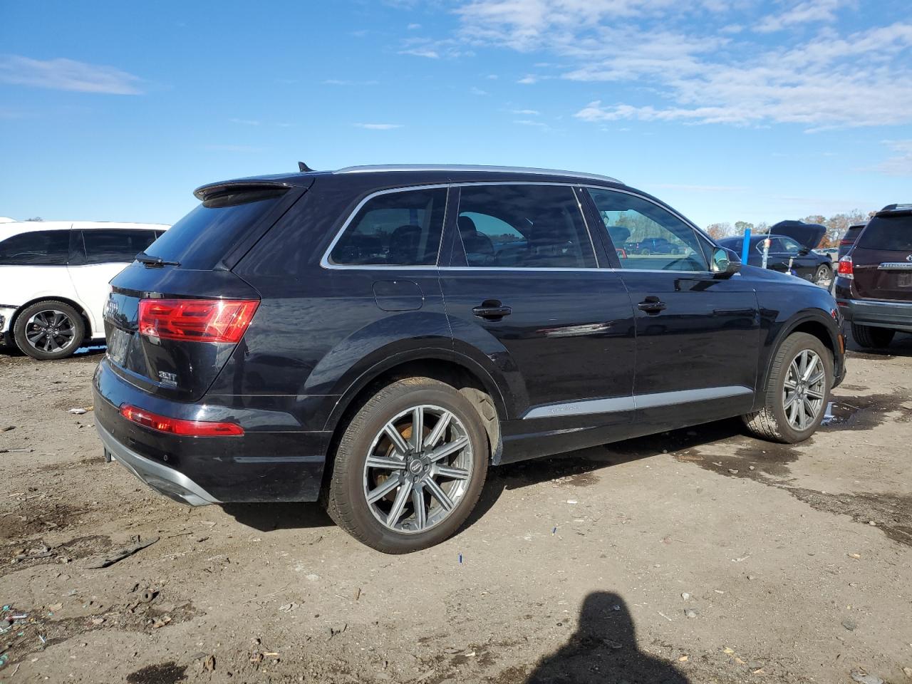 2017 Audi Q7 Premium Plus VIN: WA1LAAF72HD002688 Lot: 92127055