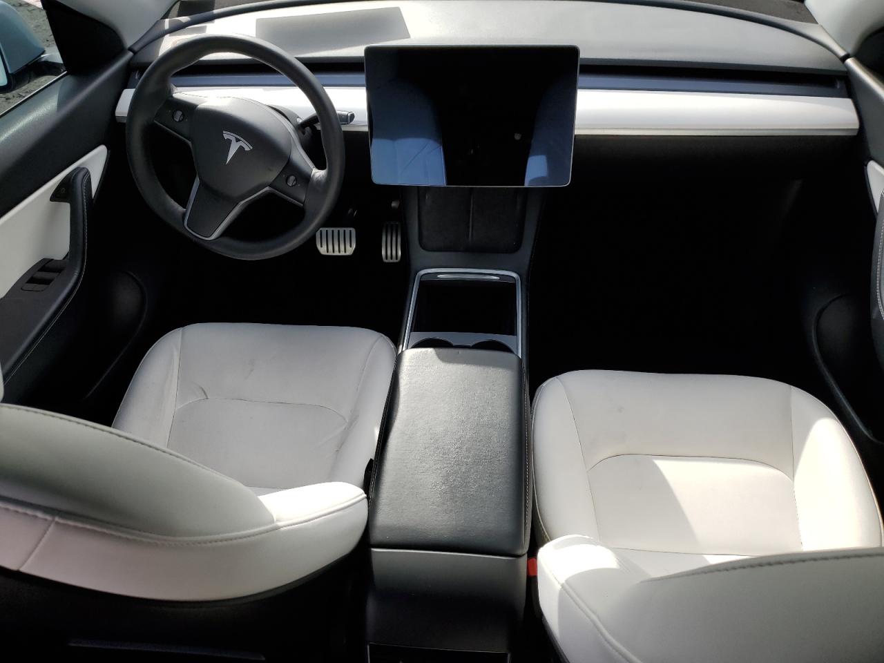 2022 Tesla Model Y VIN: 7SAYGDEF9NF379238 Lot: 93408875