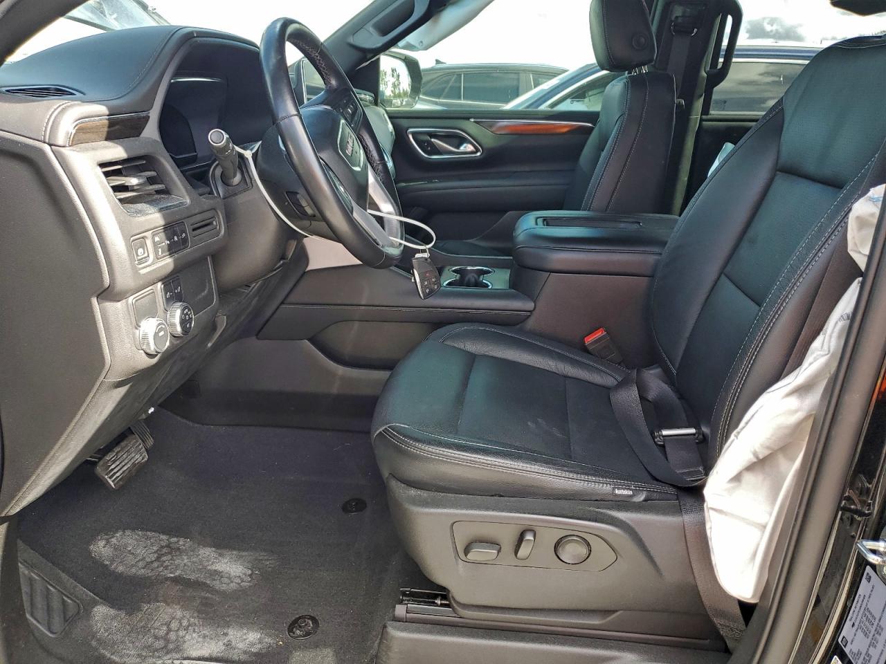 2022 GMC Yukon Xl C1500 Sle VIN: 1GKS1FKD3NR356409 Lot: 94146075