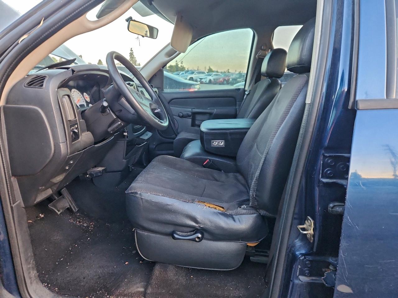 2003 Dodge Ram 1500 St VIN: 1D7HA18N03J628375 Lot: 94679015