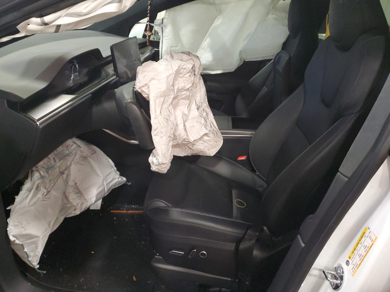 2022 Tesla Model X VIN: 7SAXCBE67NF359338 Lot: 91354445