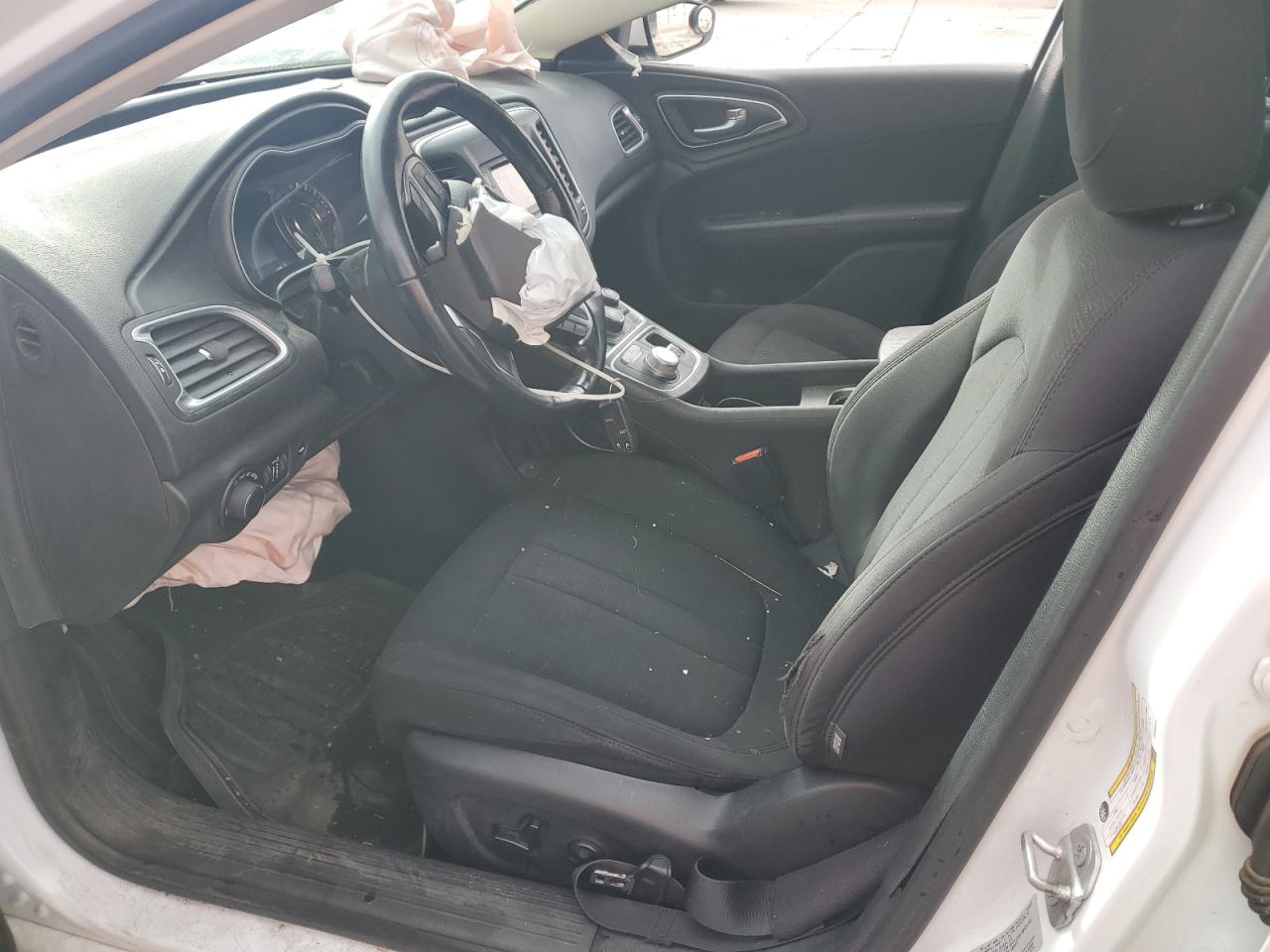 2015 Chrysler 200 Limited VIN: 1C3CCCAB6FN688849 Lot: 93055245