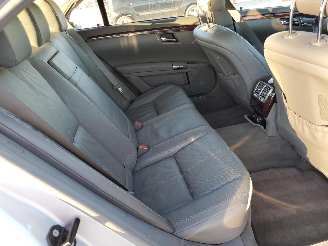 2008 Mercedes-Benz S 550 4Matic VIN: WDDNG86X48A172595 Lot: 92874715