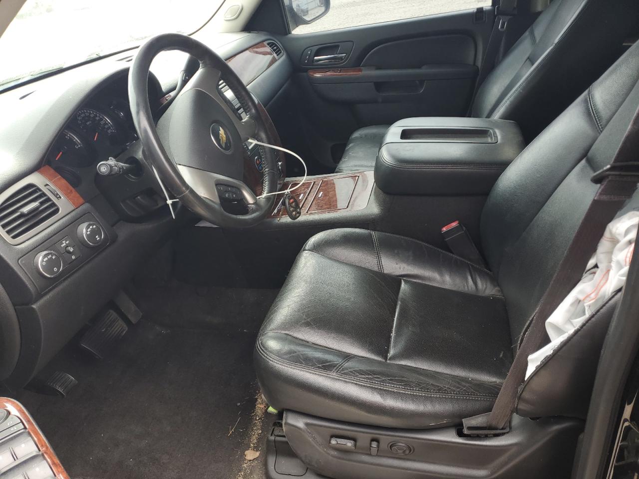 2014 Chevrolet Suburban K1500 Ltz VIN: 1GNSKKE73ER143491 Lot: 92700995