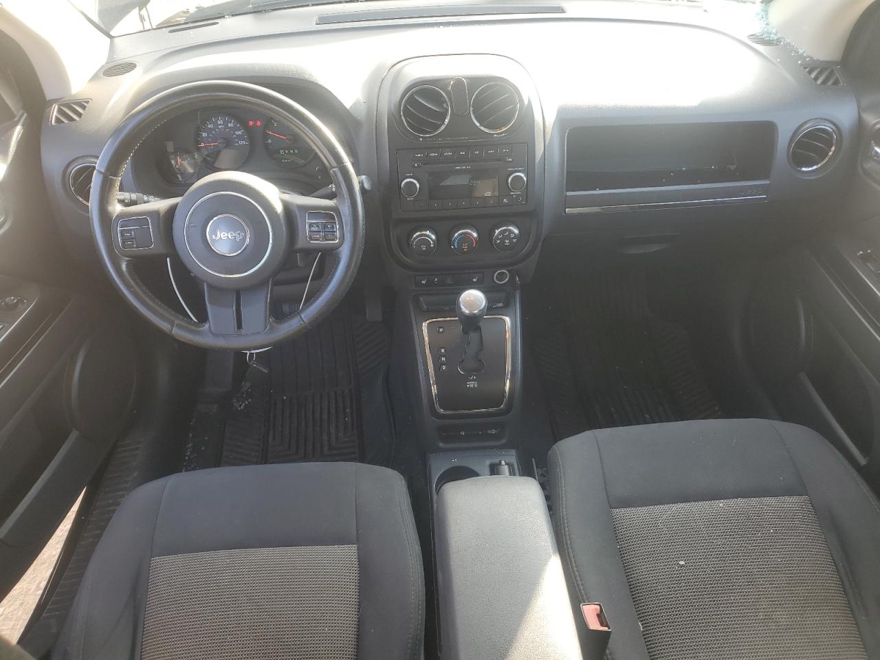 2011 Jeep Compass Sport VIN: 1J4NT1FB5BD192243 Lot: 93526805