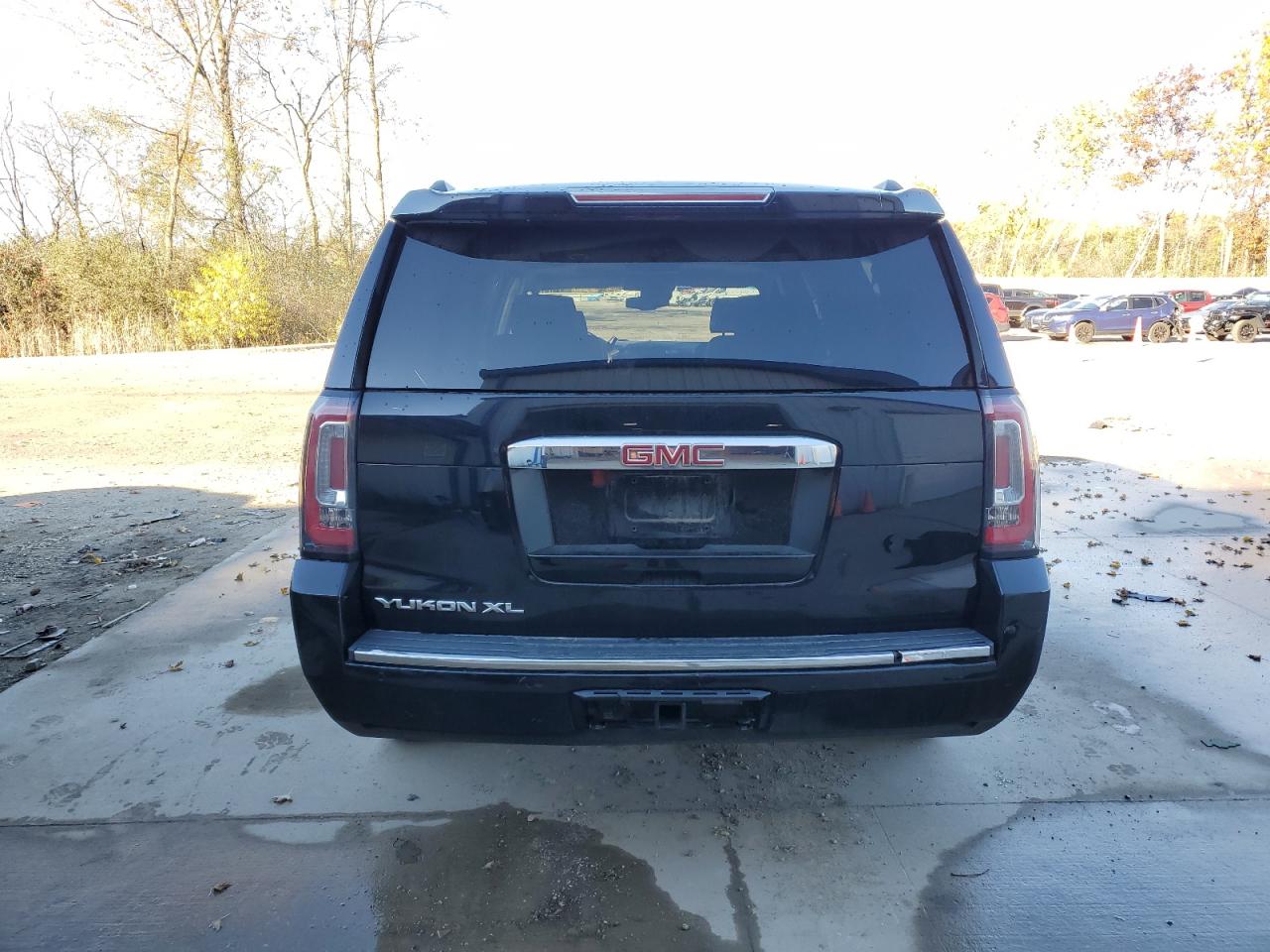 2018 GMC Yukon Xl Denali VIN: 1GKS2HKJ2JR241650 Lot: 90805125