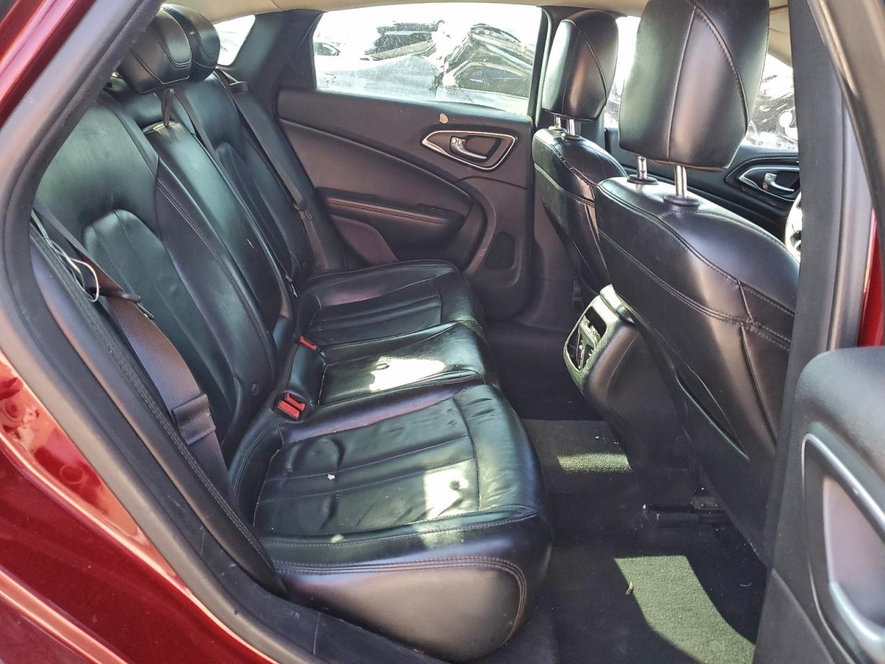 2015 Chrysler 200 C VIN: 1C3CCCCB7FN544742 Lot: 92028315