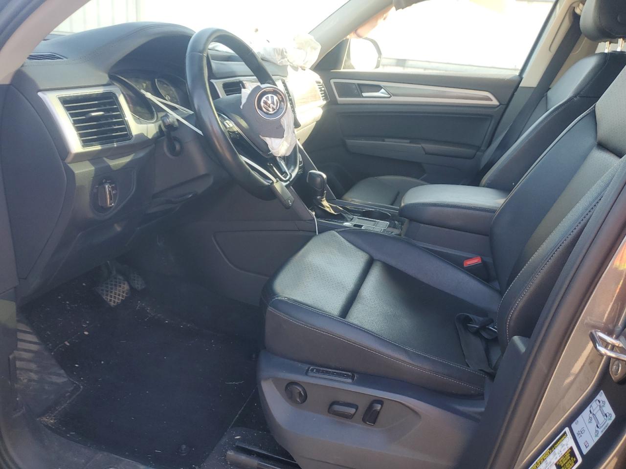 2018 Volkswagen Atlas Sel VIN: 1V2ER2CAXJC516084 Lot: 92541865