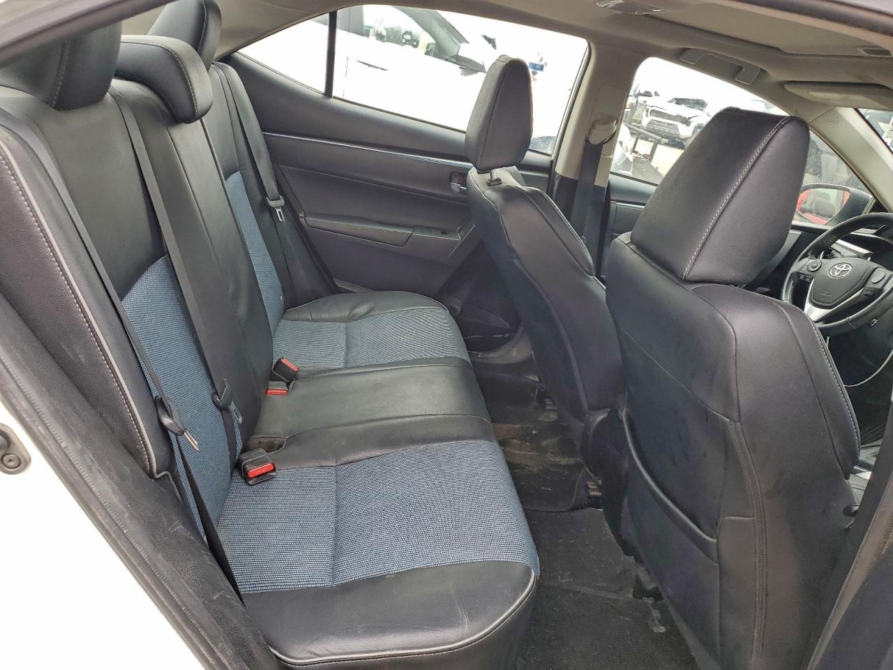 2014 Toyota Corolla L VIN: 5YFBURHE2EP064152 Lot: 93852965