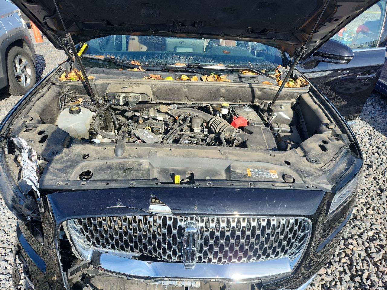 2022 Lincoln Nautilus Reserve VIN: 2LMPJ8K9XNBL11558 Lot: 92419895