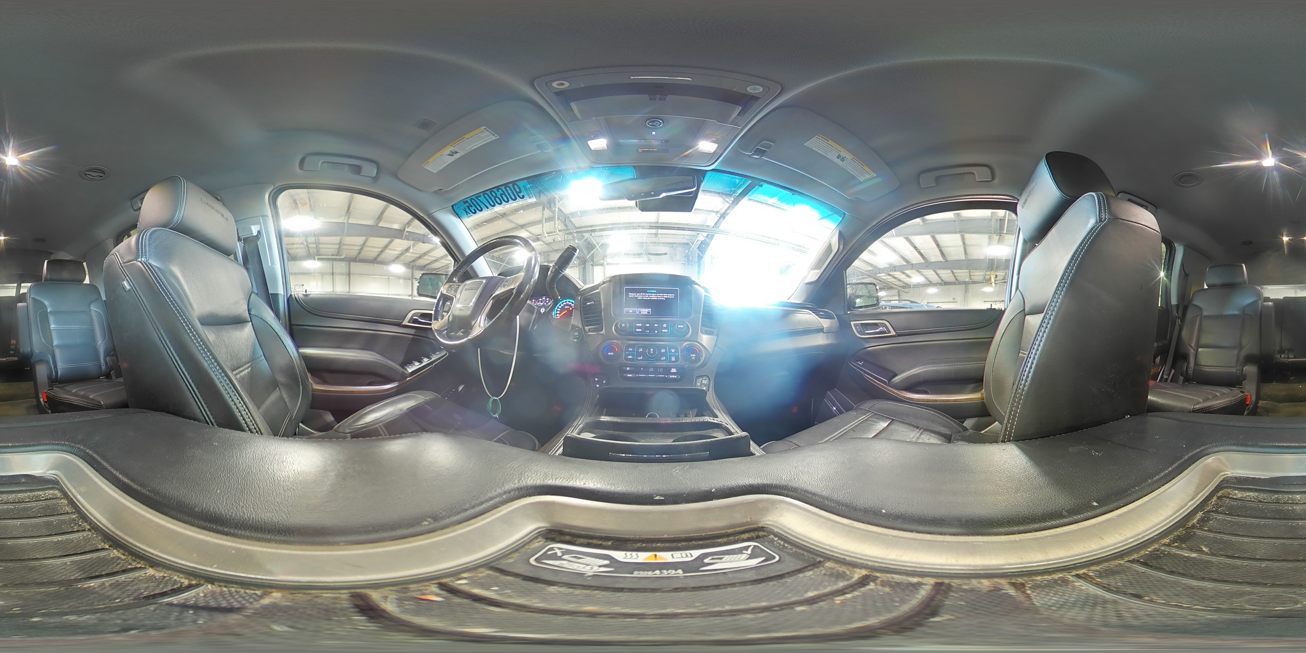 2018 GMC Yukon Denali VIN: 1GKS2CKJ1JR217679 Lot: 90680705